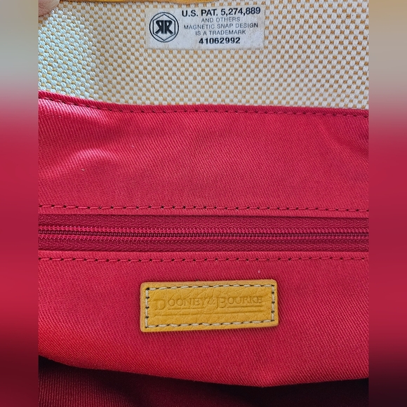 Dooney & Bourke Sunflower Shoulder Bag With Pouch And ID Tag! NWOT! - Picture 10 of 11